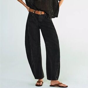Free People Lucky You barrel jeans 26